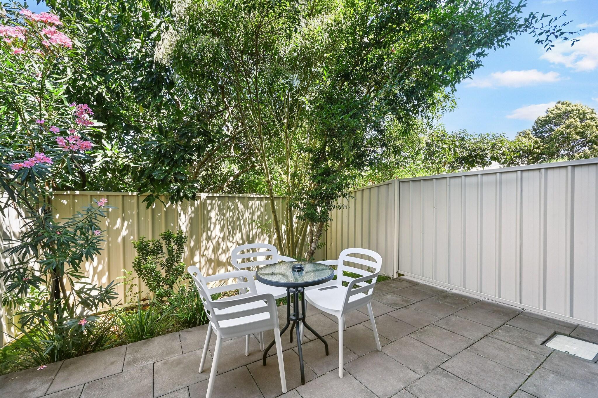 Platinum International by null