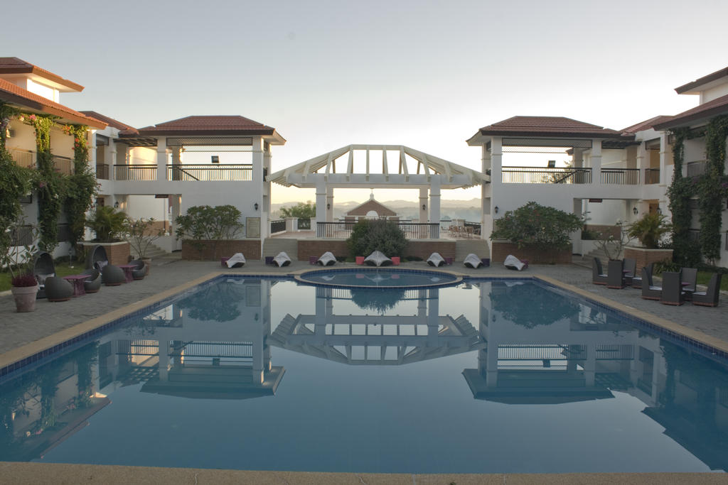 Pool 3, Plaza Del Norte & Convention Center, Laoag City