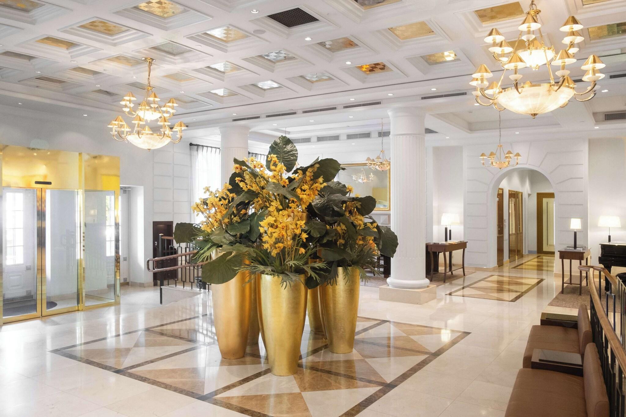 Grand Hotel Vilnius, Curio Collection by Hilton by null