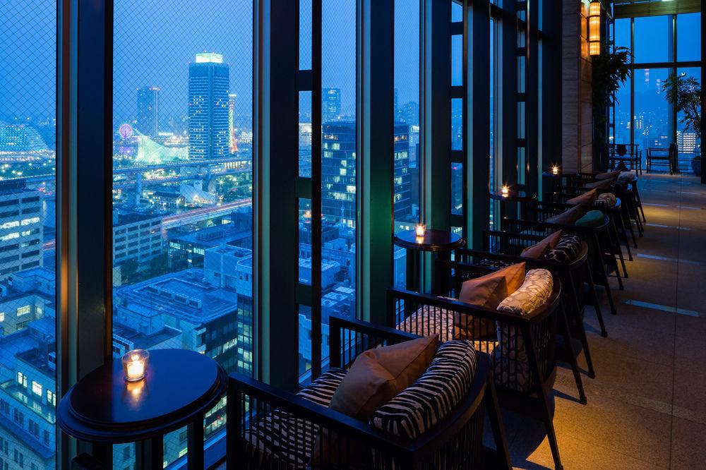 Oriental Hotel by null