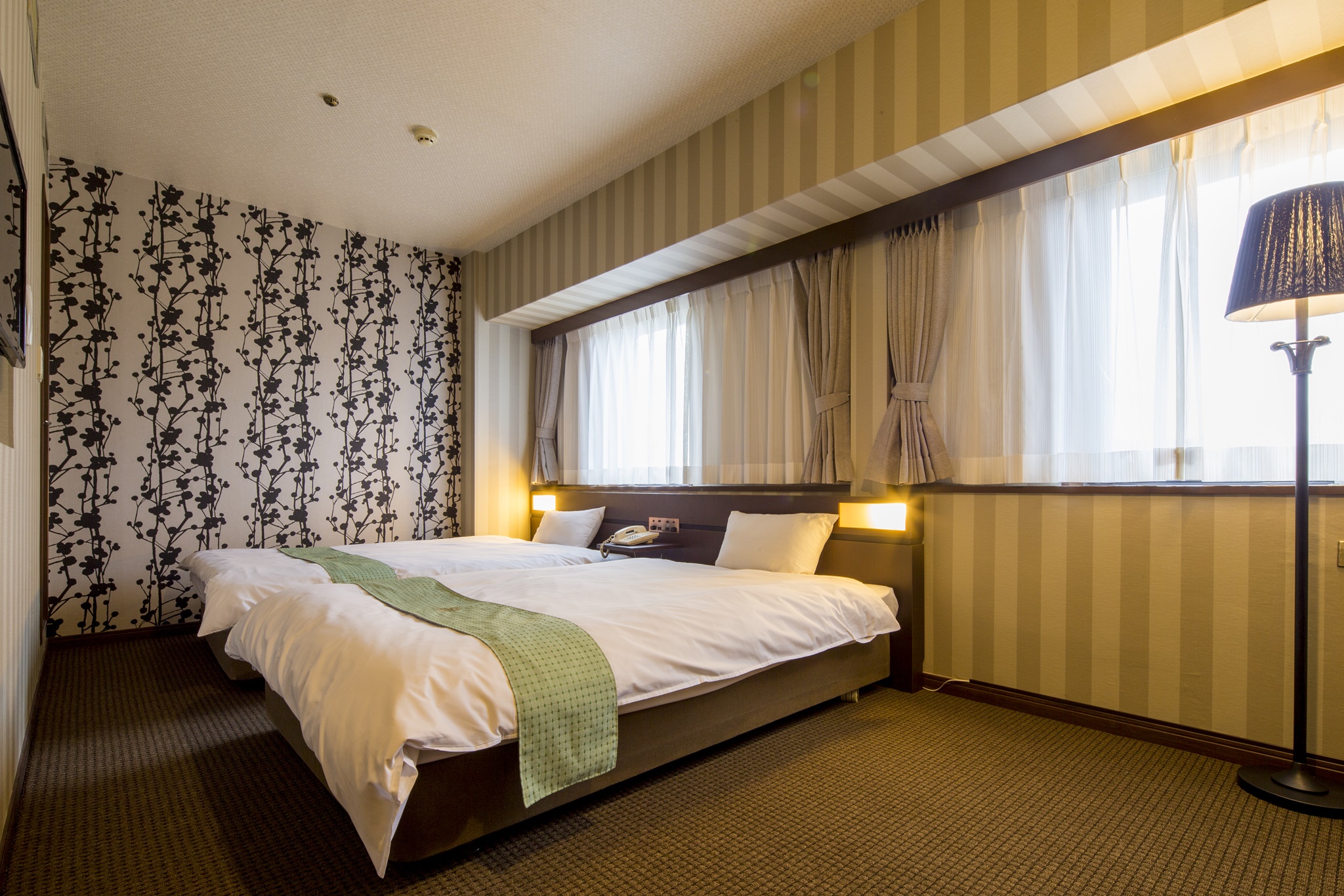 New Ōsaka Hotel by null