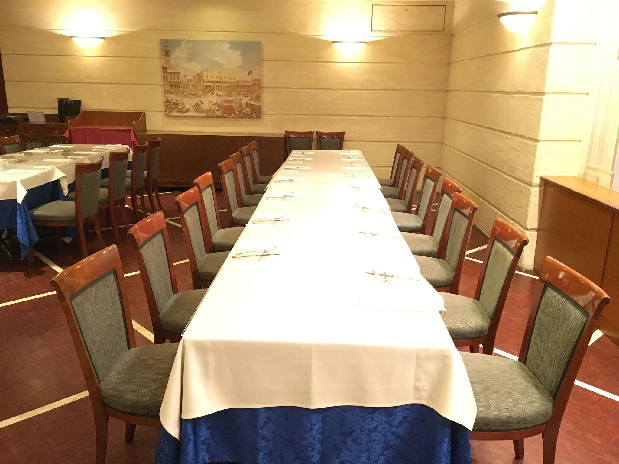 Hotel Camelot Japan