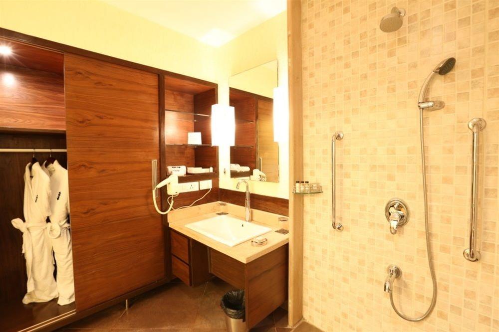 Deltin Suites - фото