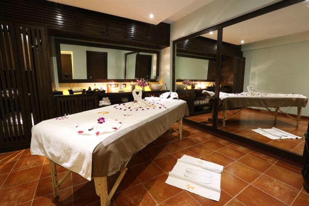 Deltin Suites - фото