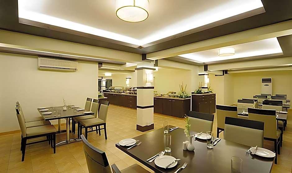 Deltin Suites - фото