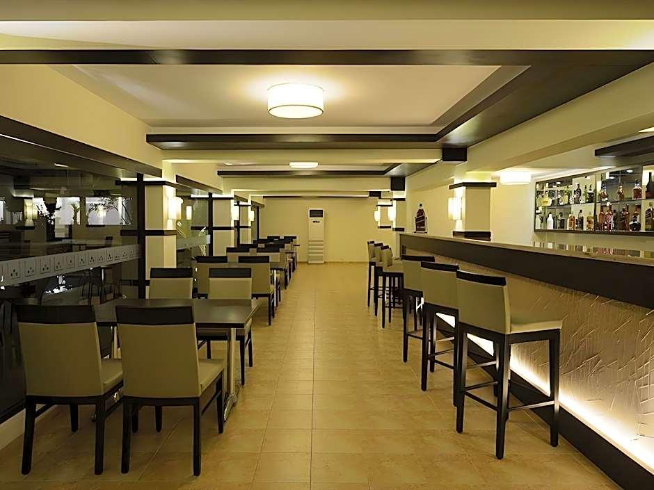 Deltin Suites - фото