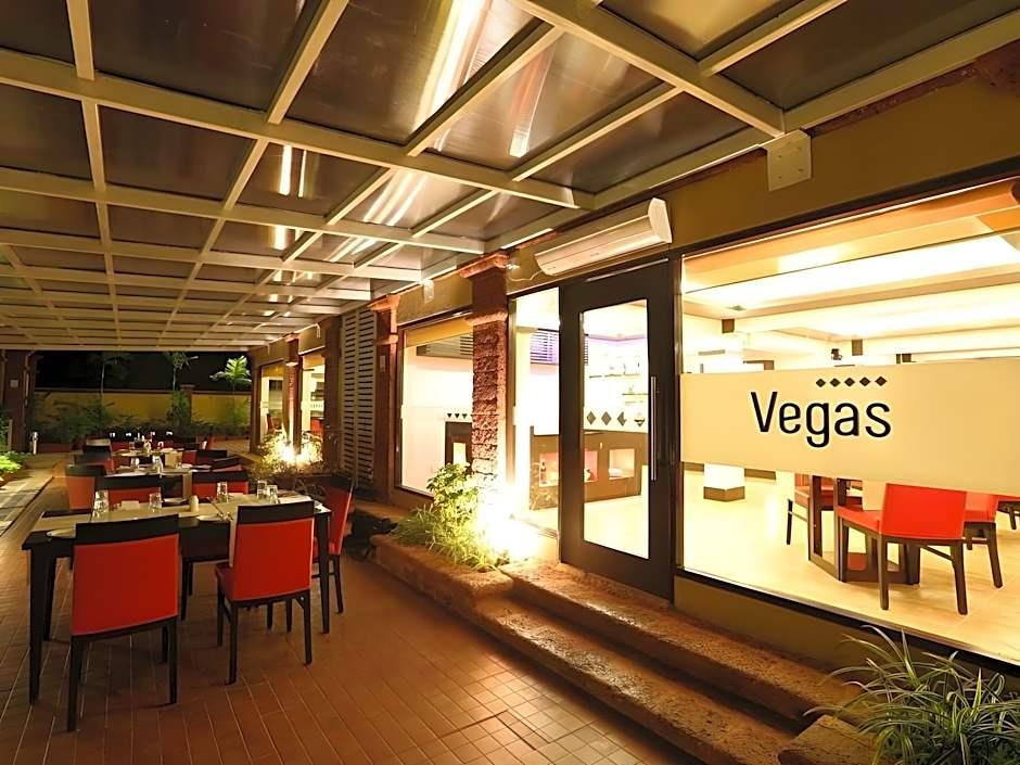 Deltin Suites - фото