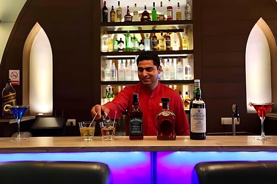 Deltin Suites - фото