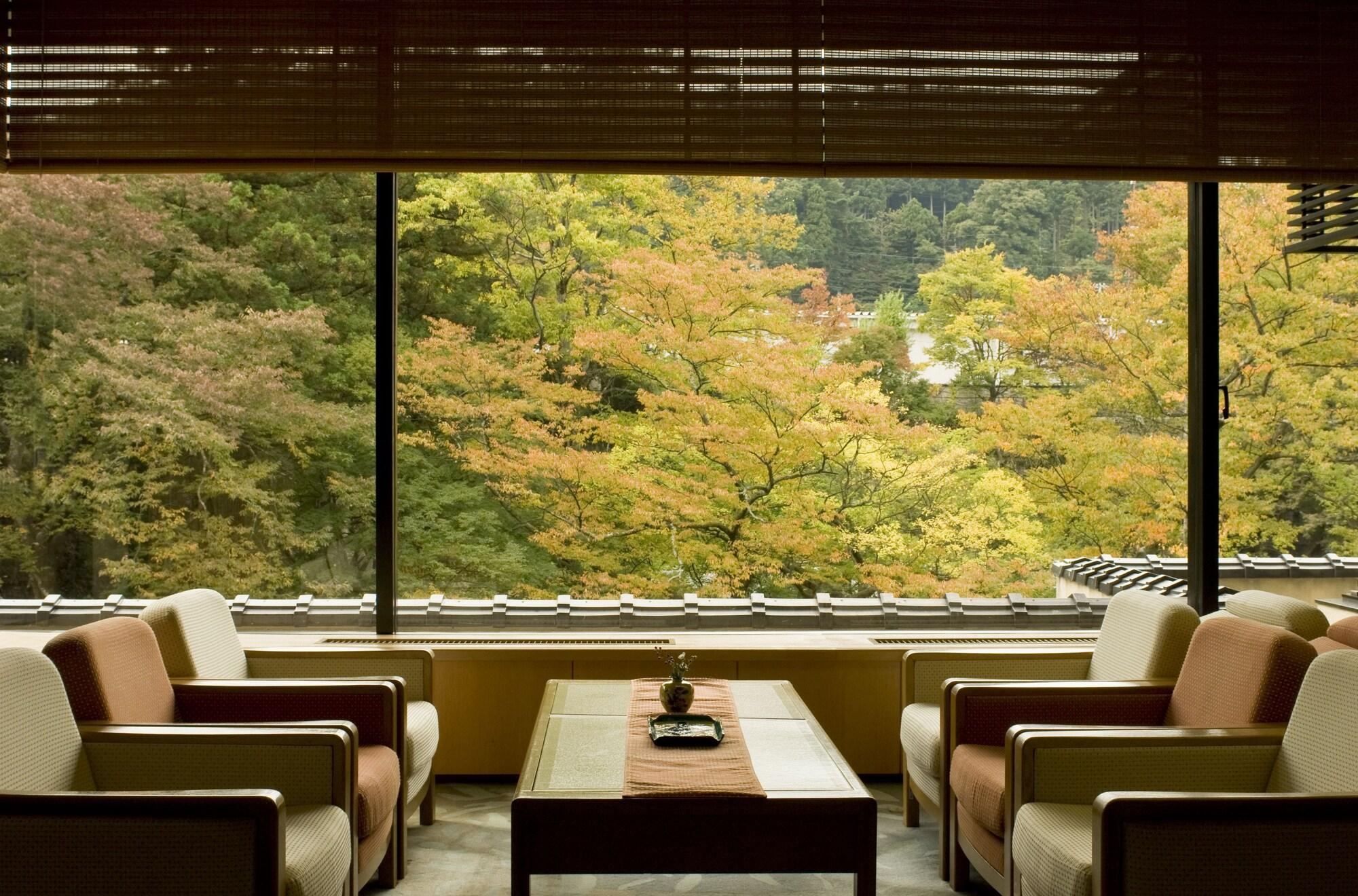 Hanamurasaki by null