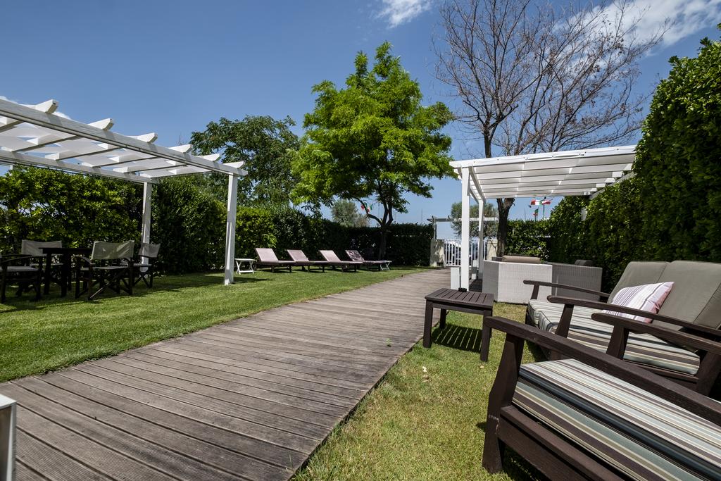 Le Rose Suite Hotel - photo