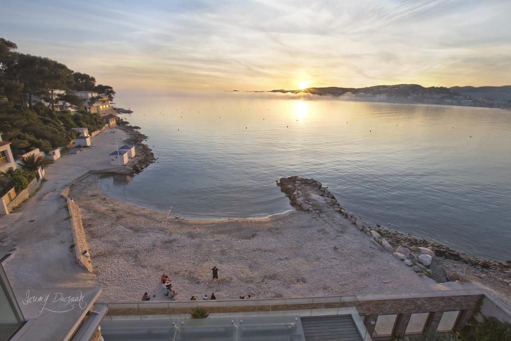 Hostellerie La Farandole by null