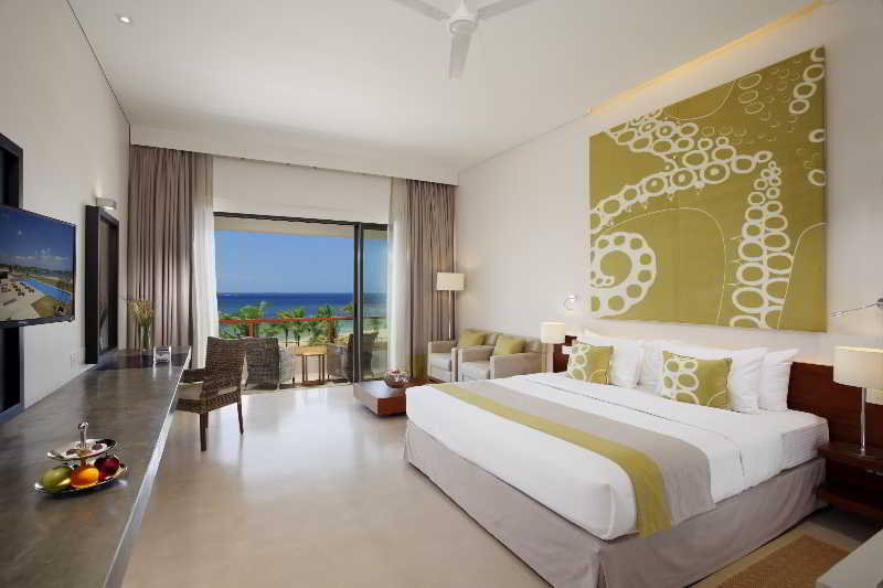 Amaya Beach Passikudah