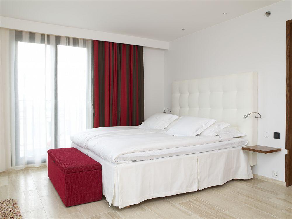 Avalon Hotel by null