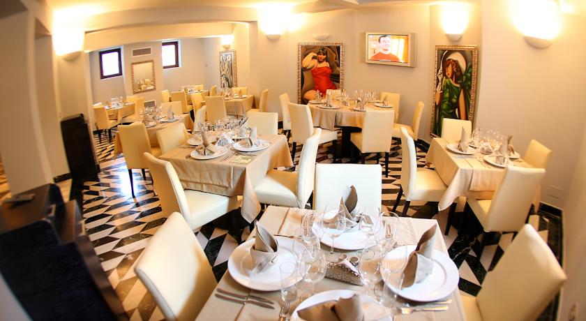 Vigo Hotel