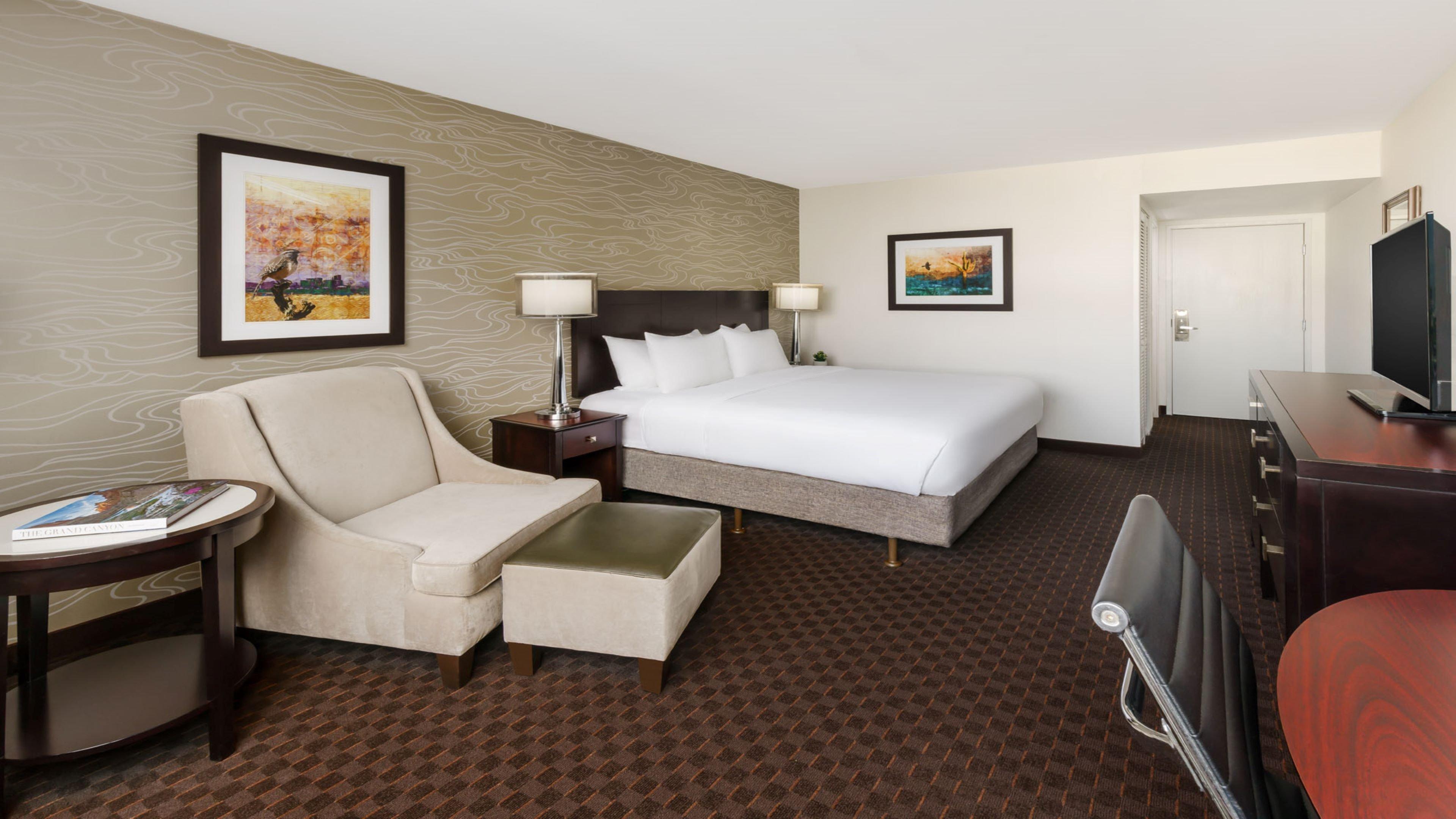 Crowne Plaza Phoenix Airport