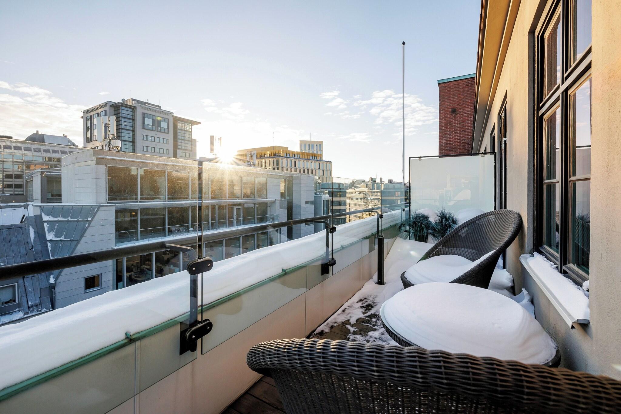 Home Hotel Folketeateret