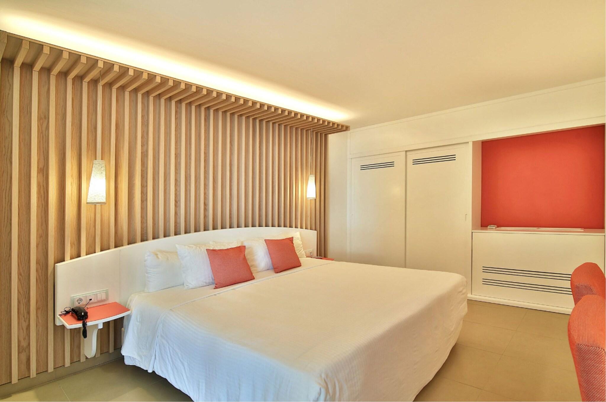 La Creole Beach Hotel & Spa