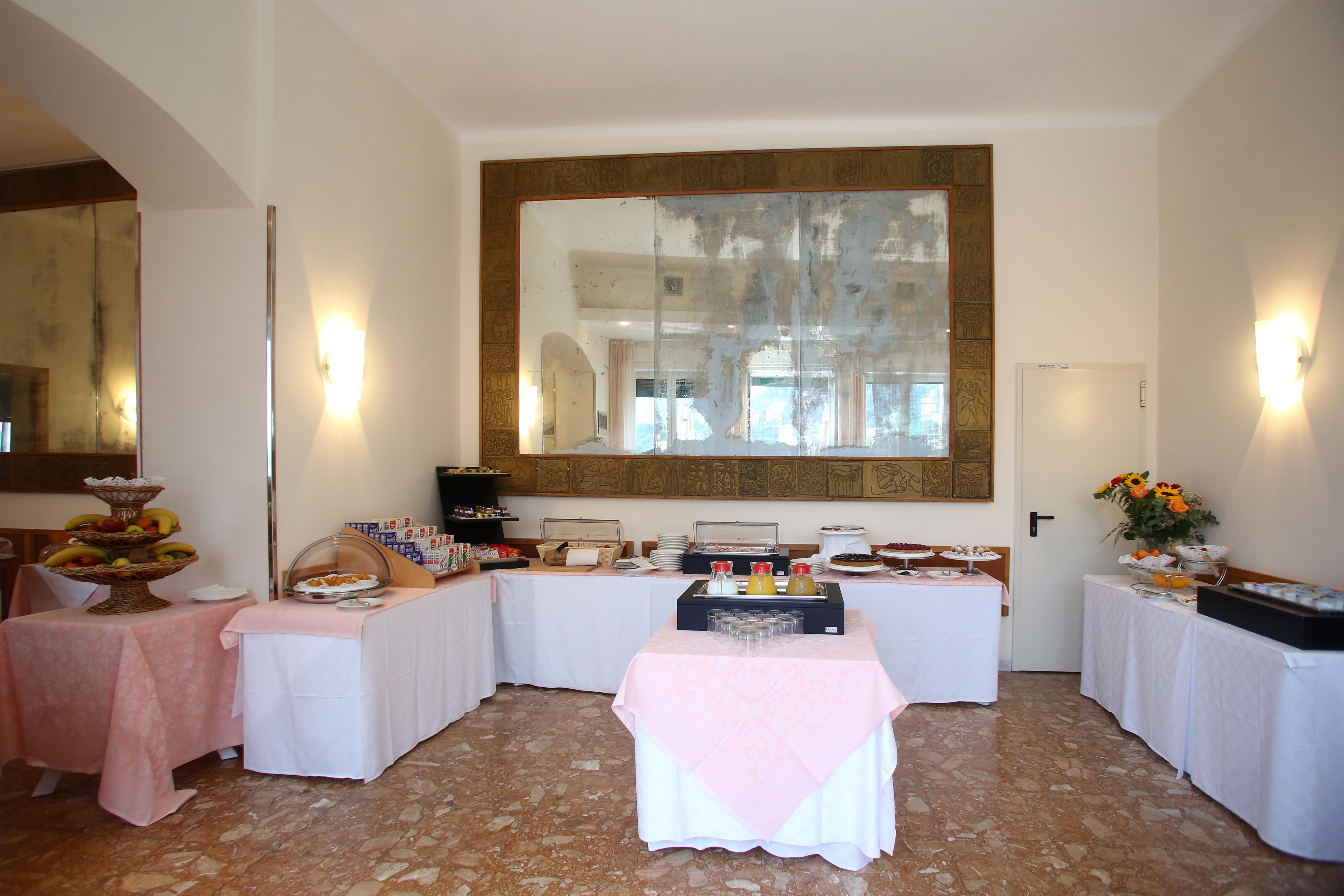 Elena Hotel