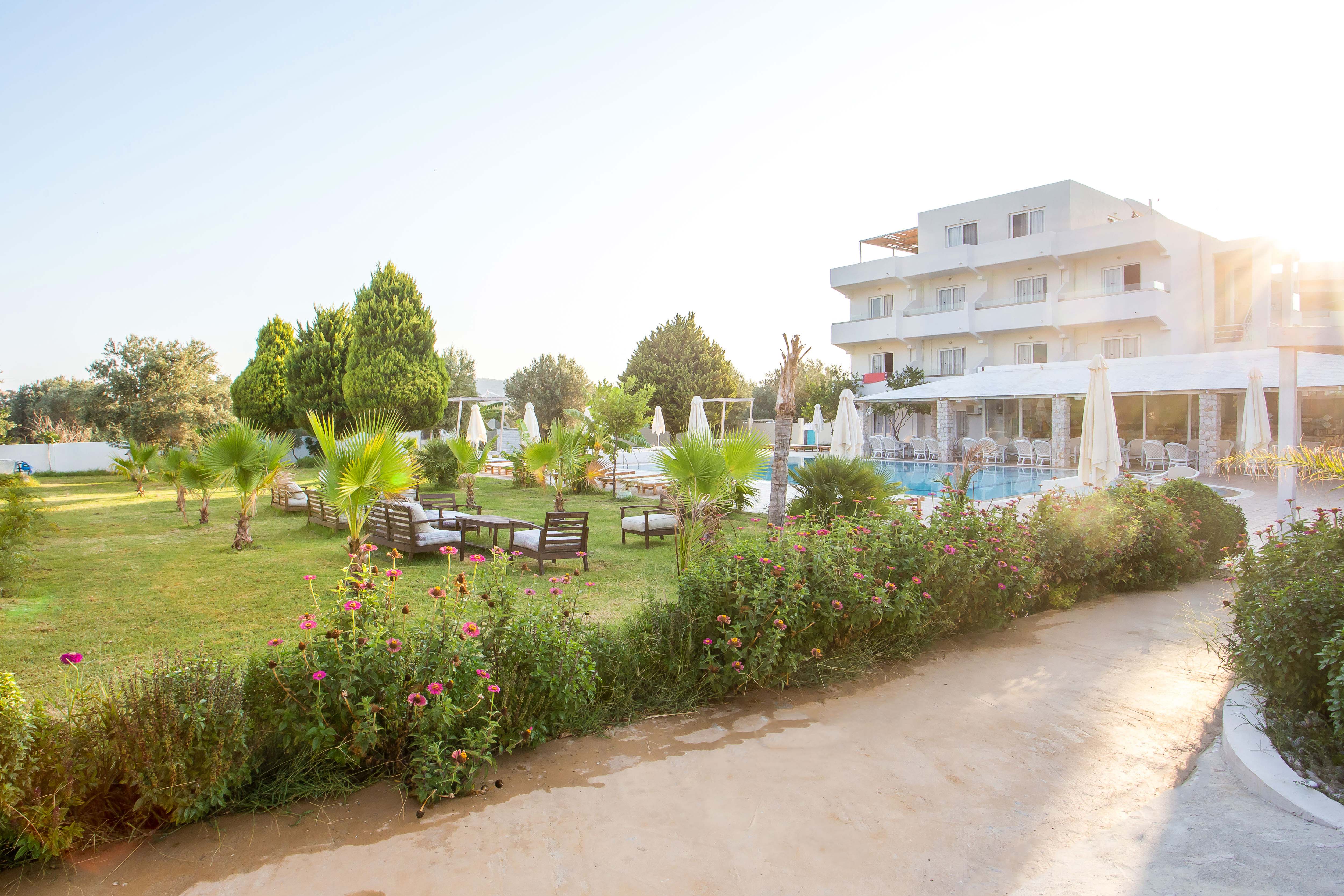 Evita Studios - фото