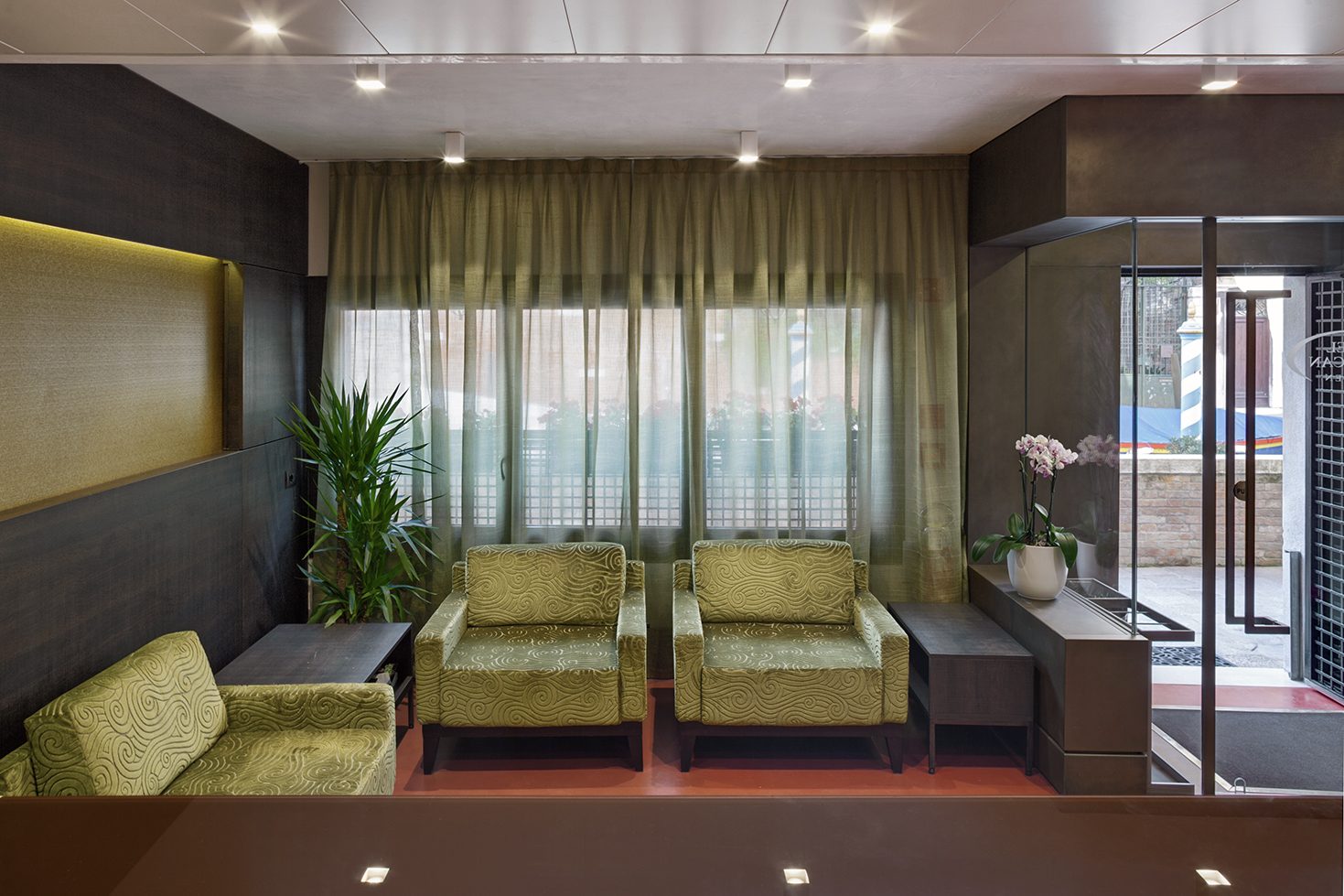 American Dinesen Hotel - photo