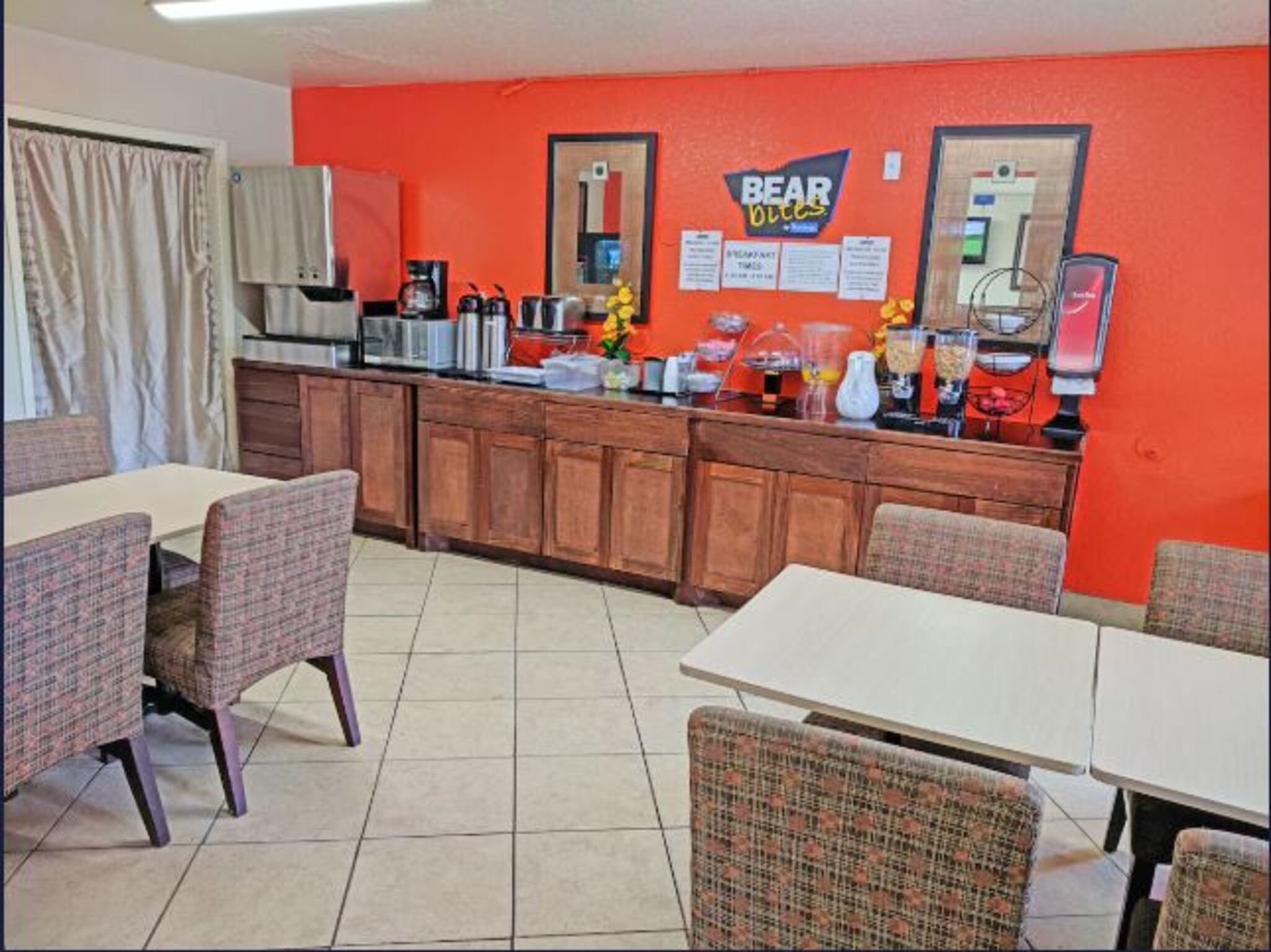 Travelodge by Wyndham Houston Hobby Airport