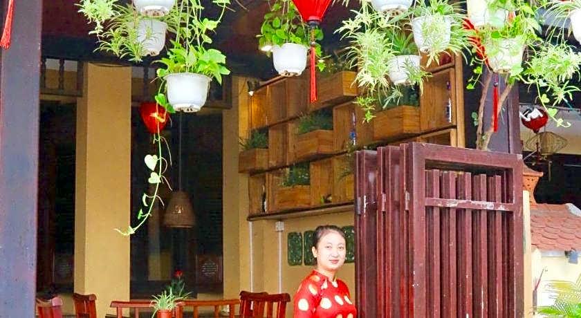 Long Life Riverside Hotel & Spa