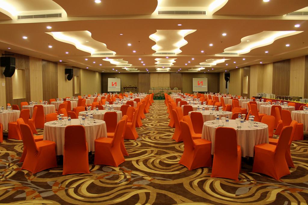 Kristal Hotel Kupang by null