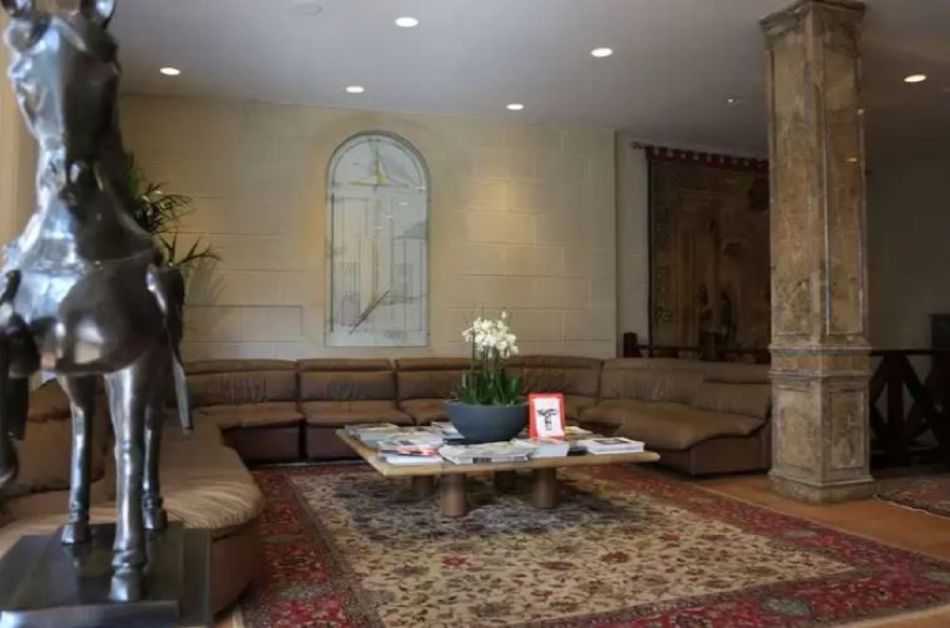 Pierre Milano Hotel - photo