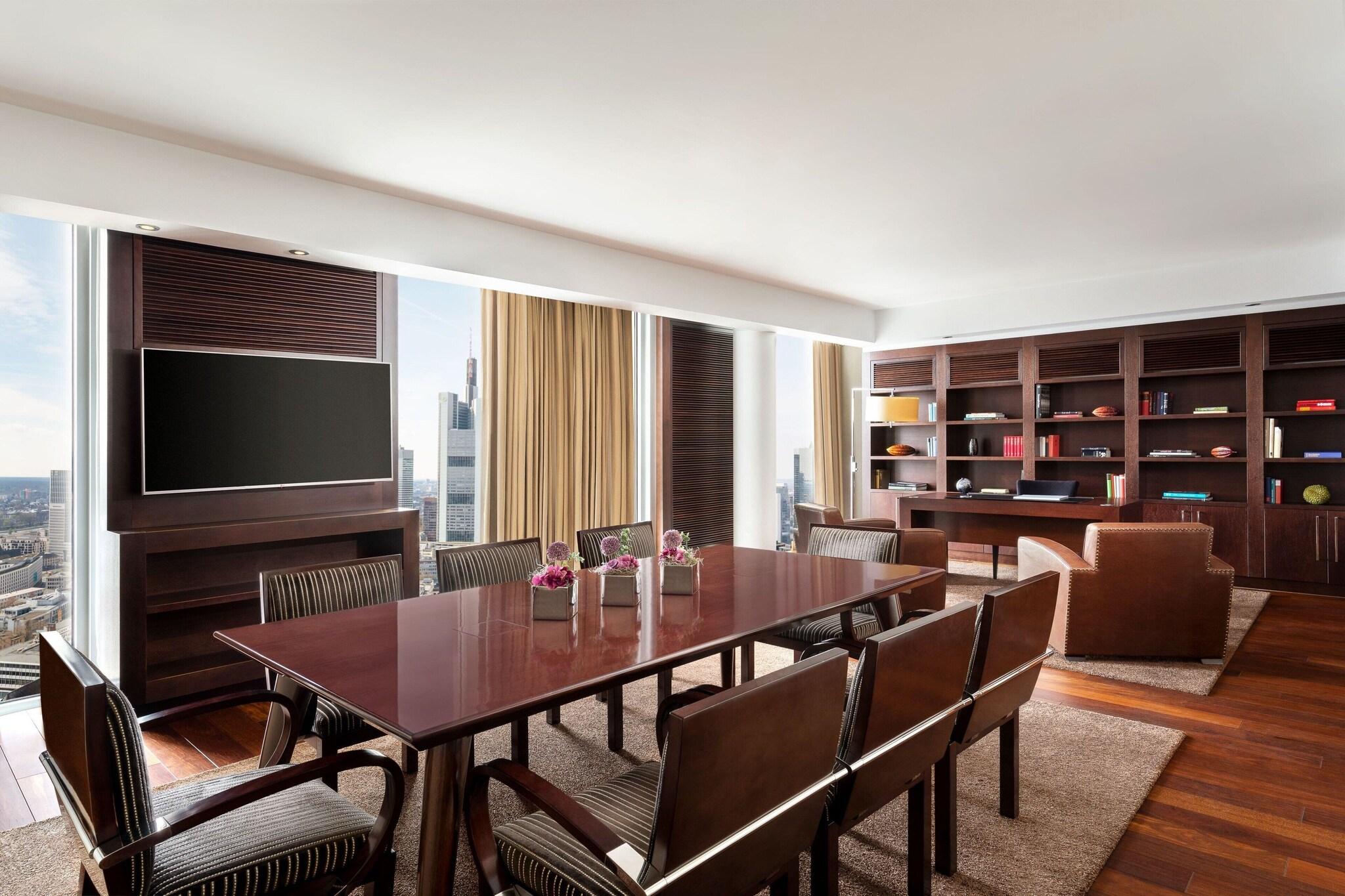 JW Marriott Hotel Frankfurt by null