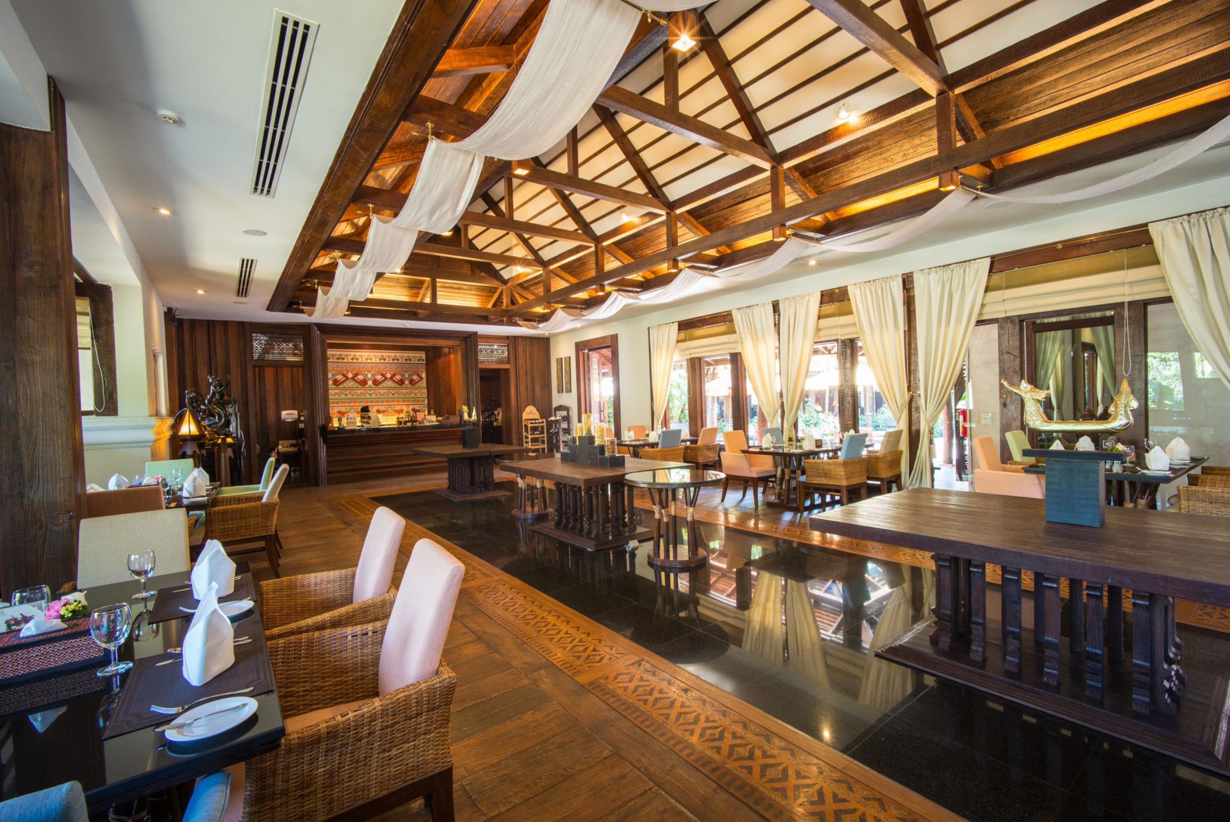 Sibsan Luxury Hotel Rimping by null