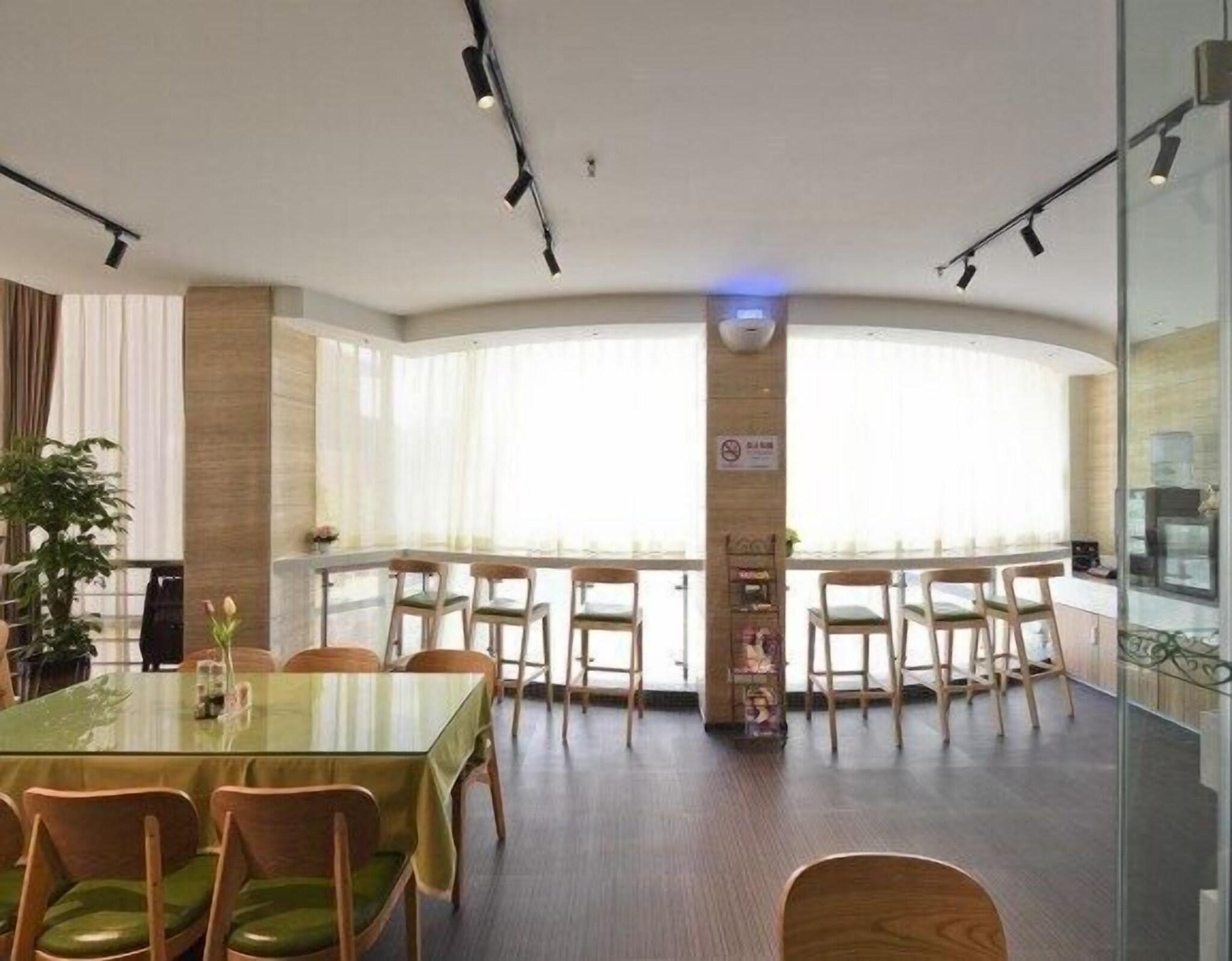Jinjiang Inn Caobao Road Subway Station