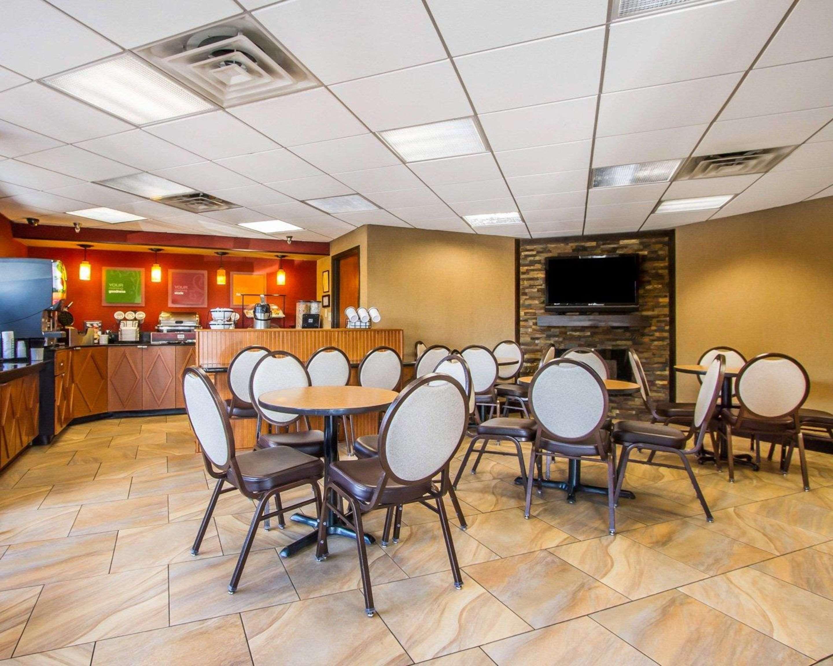 Rodeway Inn & Suites North