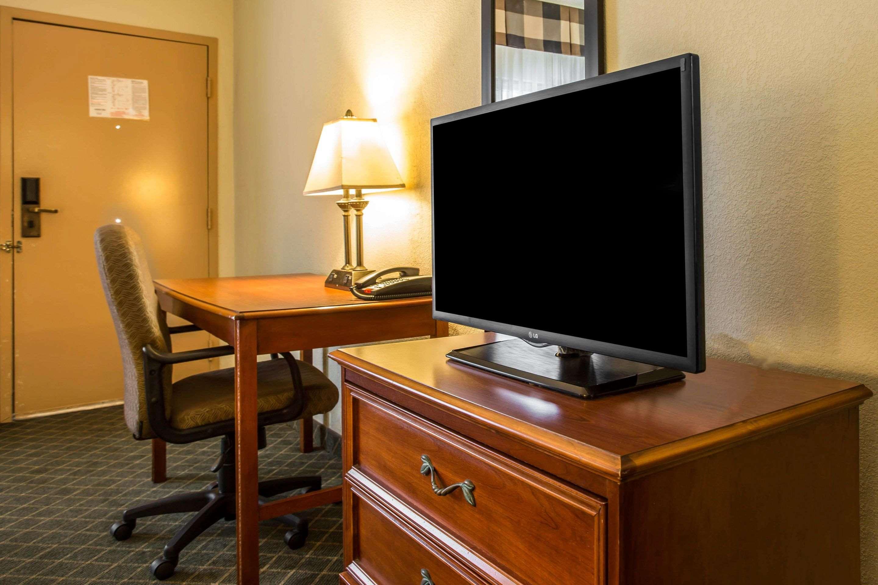 Clarion Inn & Suites Aiken South