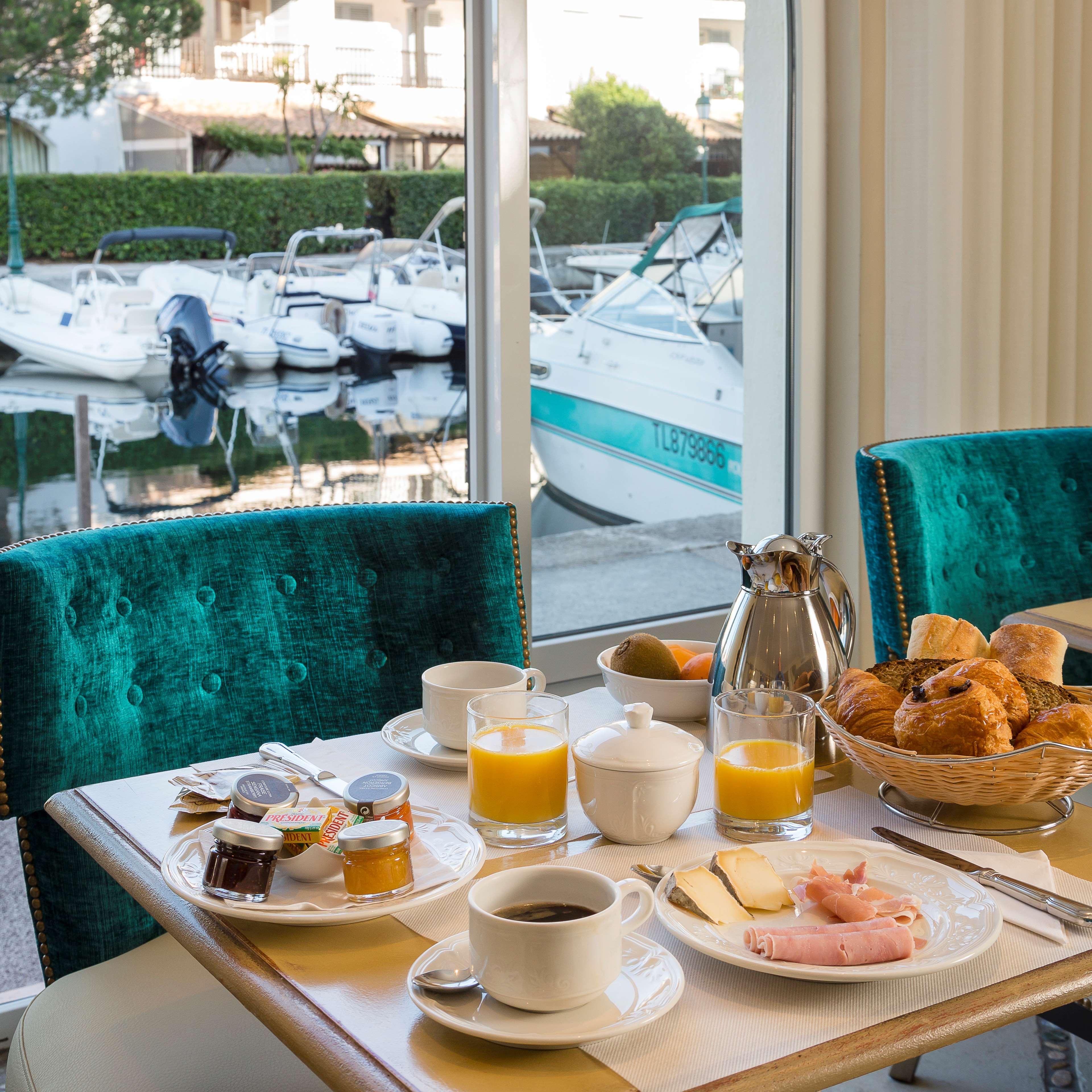 Le Suffren Hotel
