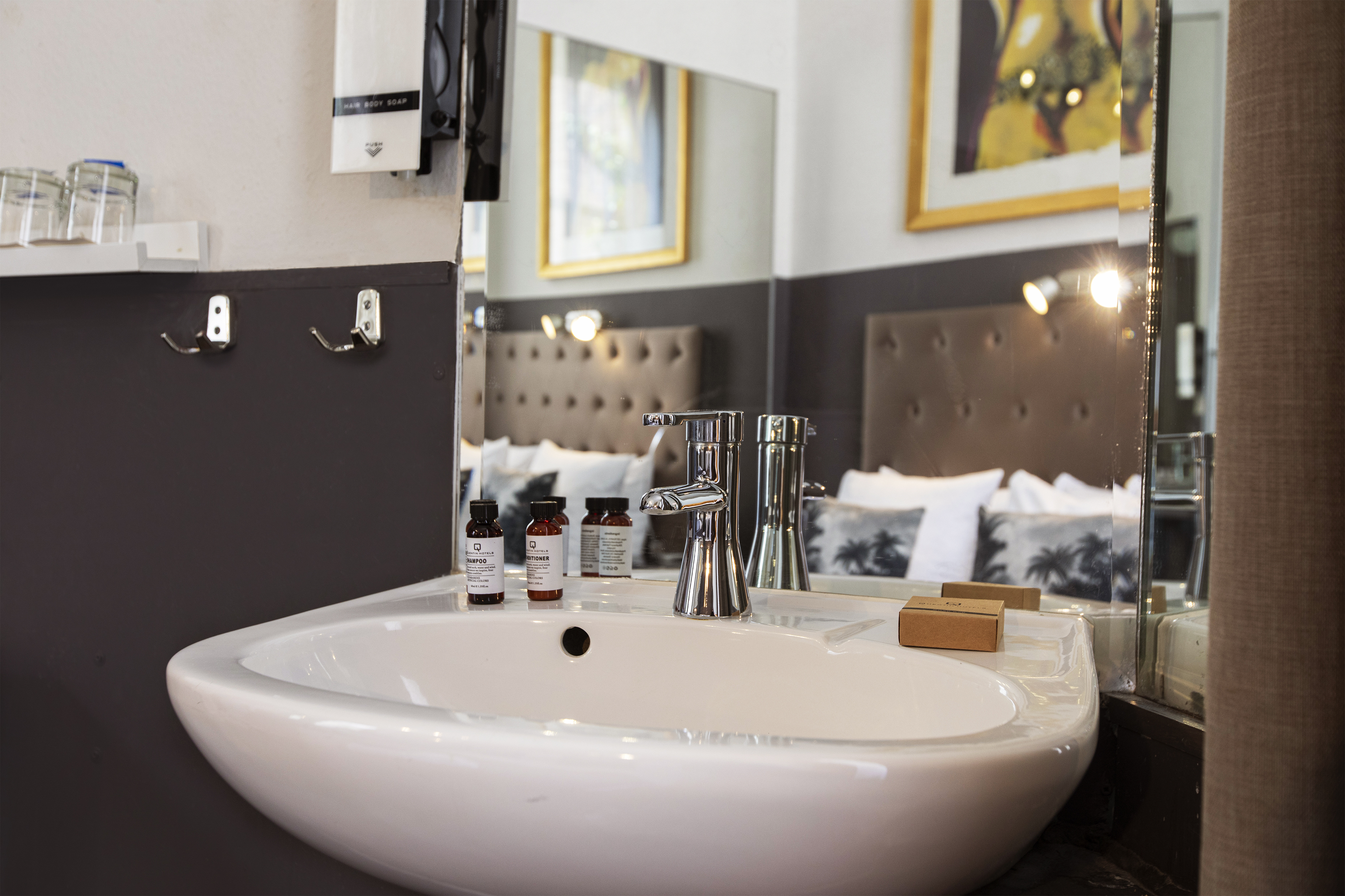 Imagem da galeria de Quentin Amsterdam Hotel