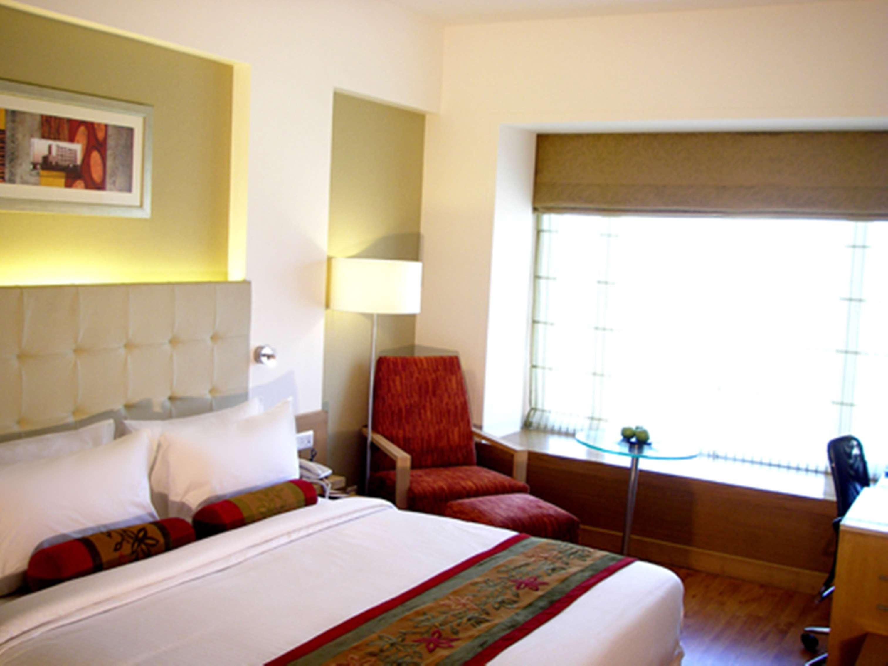 Residency Sarovar Portico