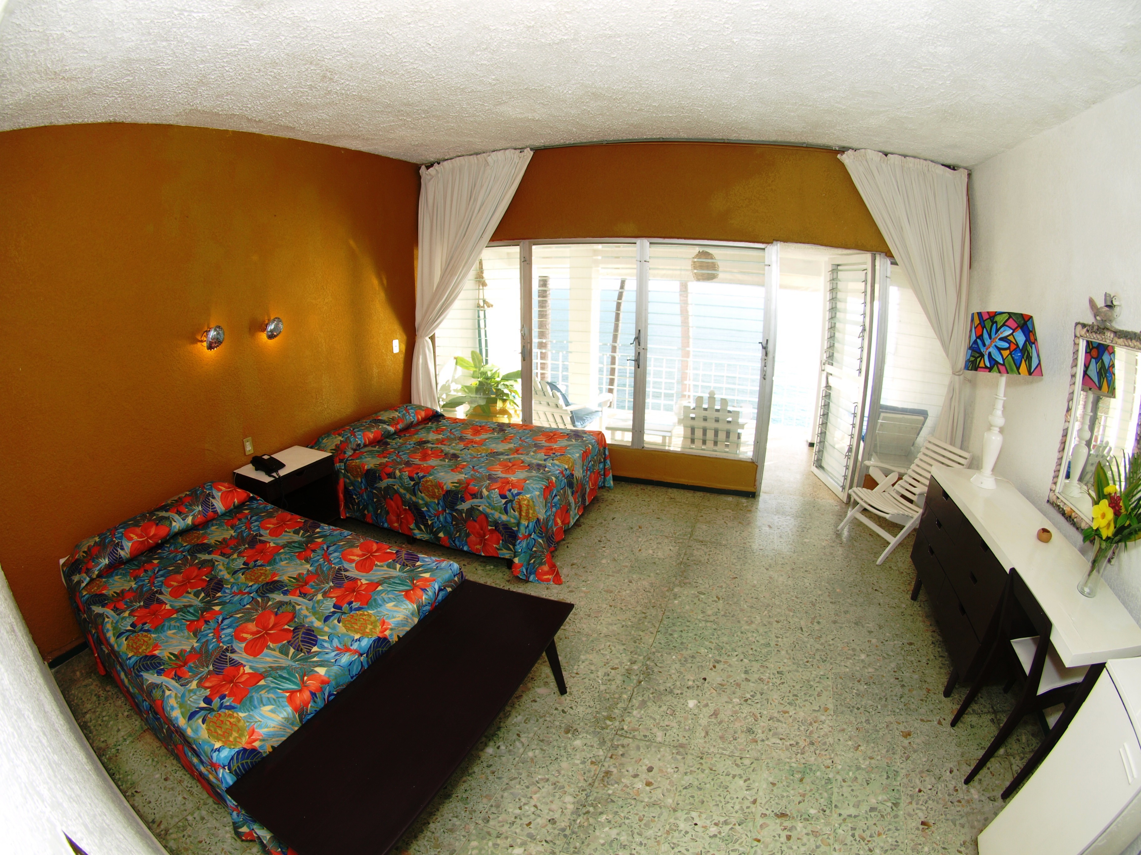 Los Flamingos Hotel by null