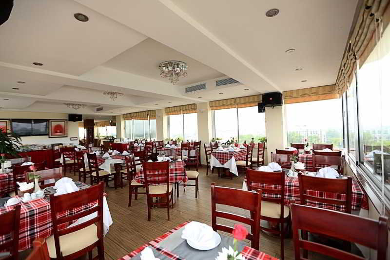 Moon View Hotel Cua Bac