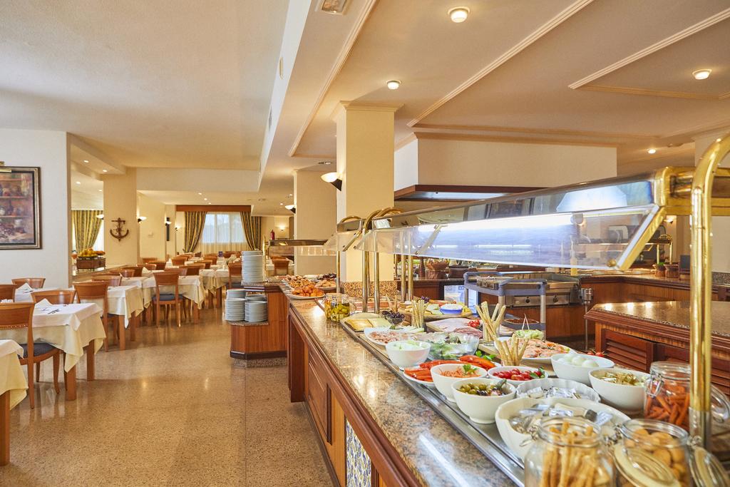 Hotel Rocamarina