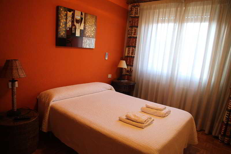 Hostal Acella