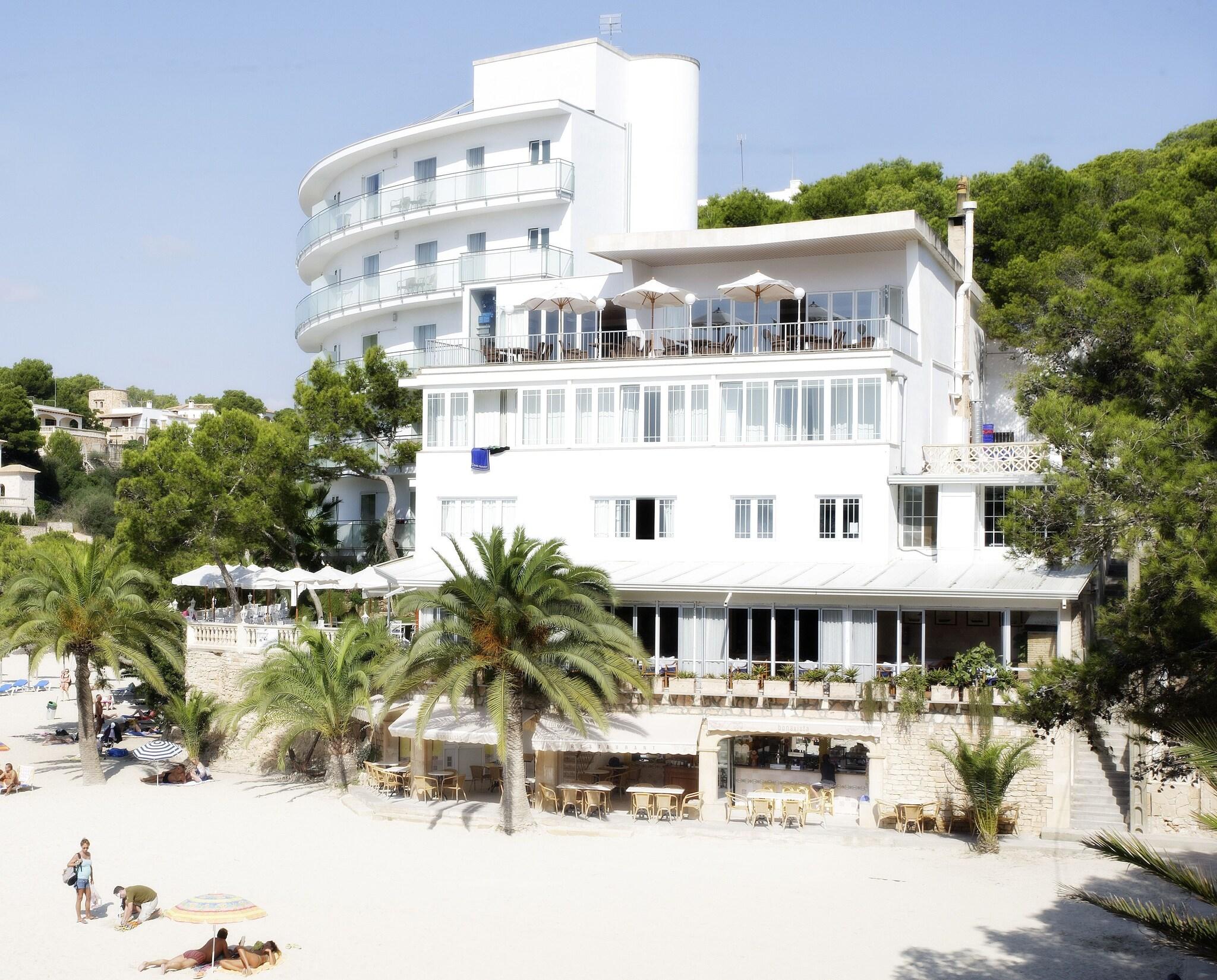 Hotel Apartamentos Cala Santanyí by null