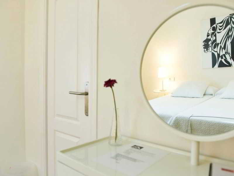 Hospederia Almundo by null