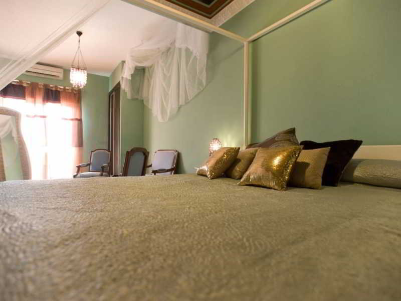 Hospederia Almundo by null