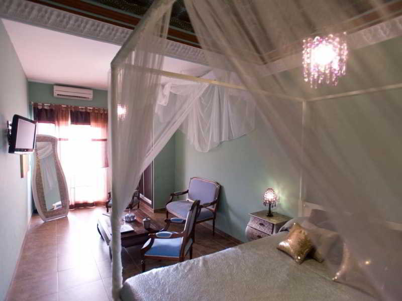 Hospederia Almundo by null