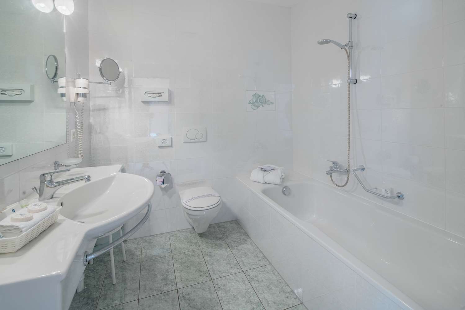 Best Western Hotel Bellevue au Lac by null