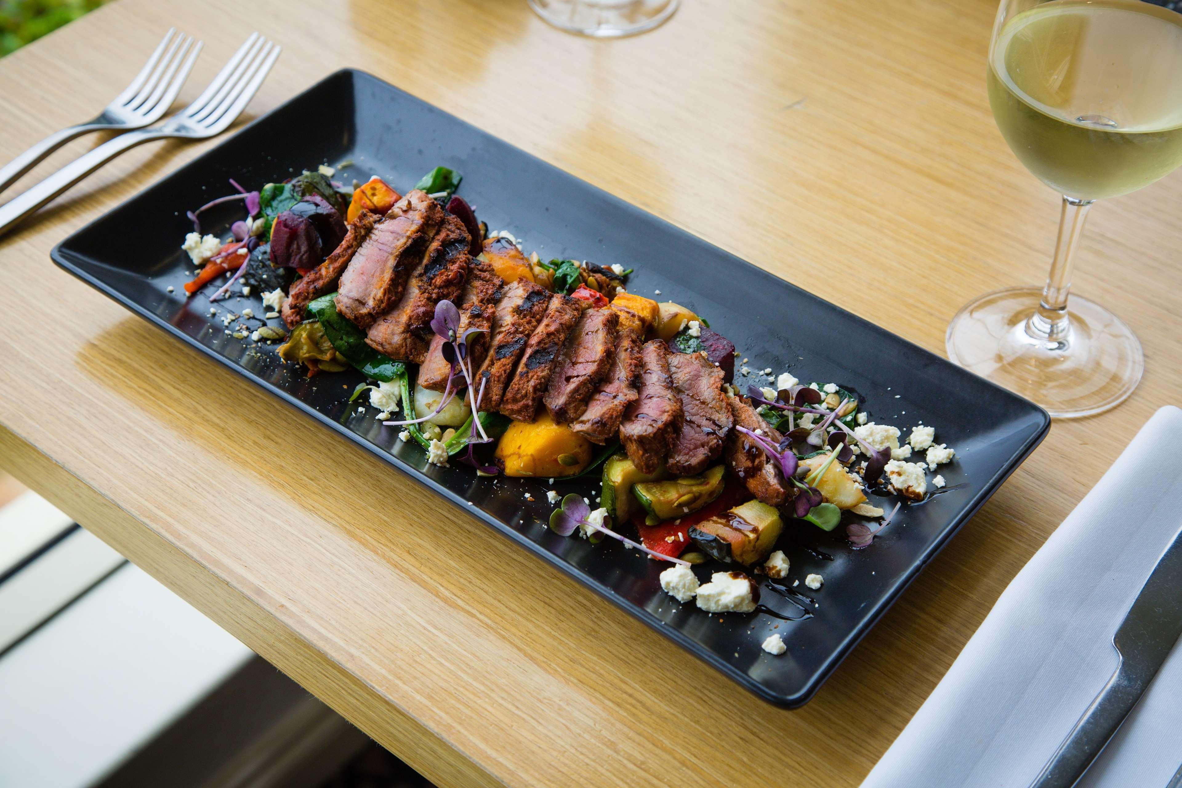 Best Western Plus Hovell Tree Inn Albury by null