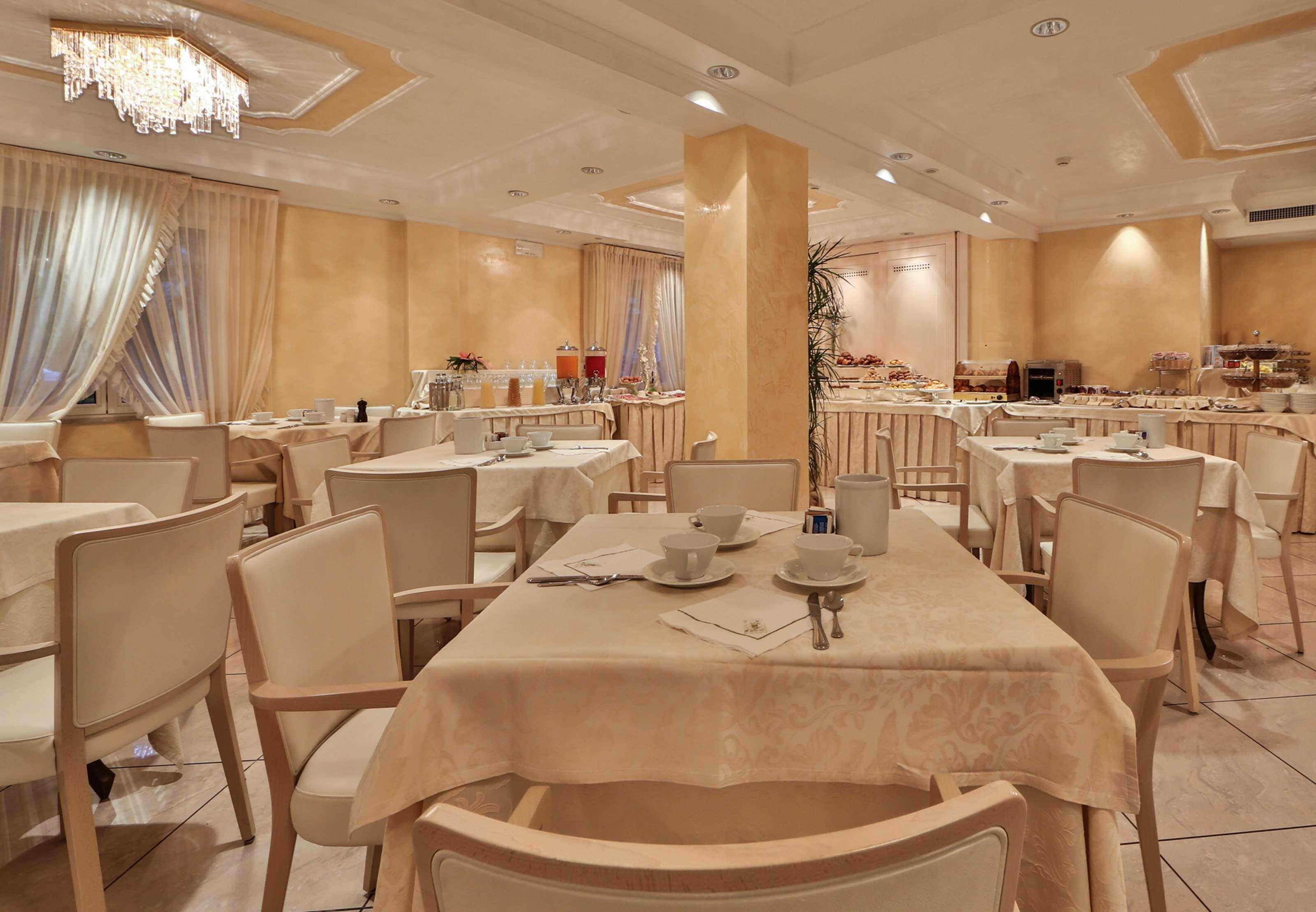 Hotel Globus