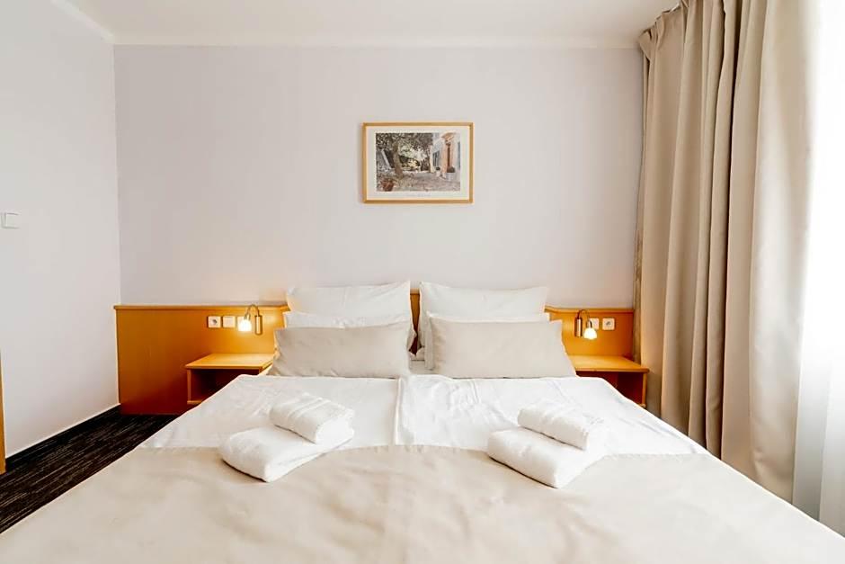 Hotel Pracharna
