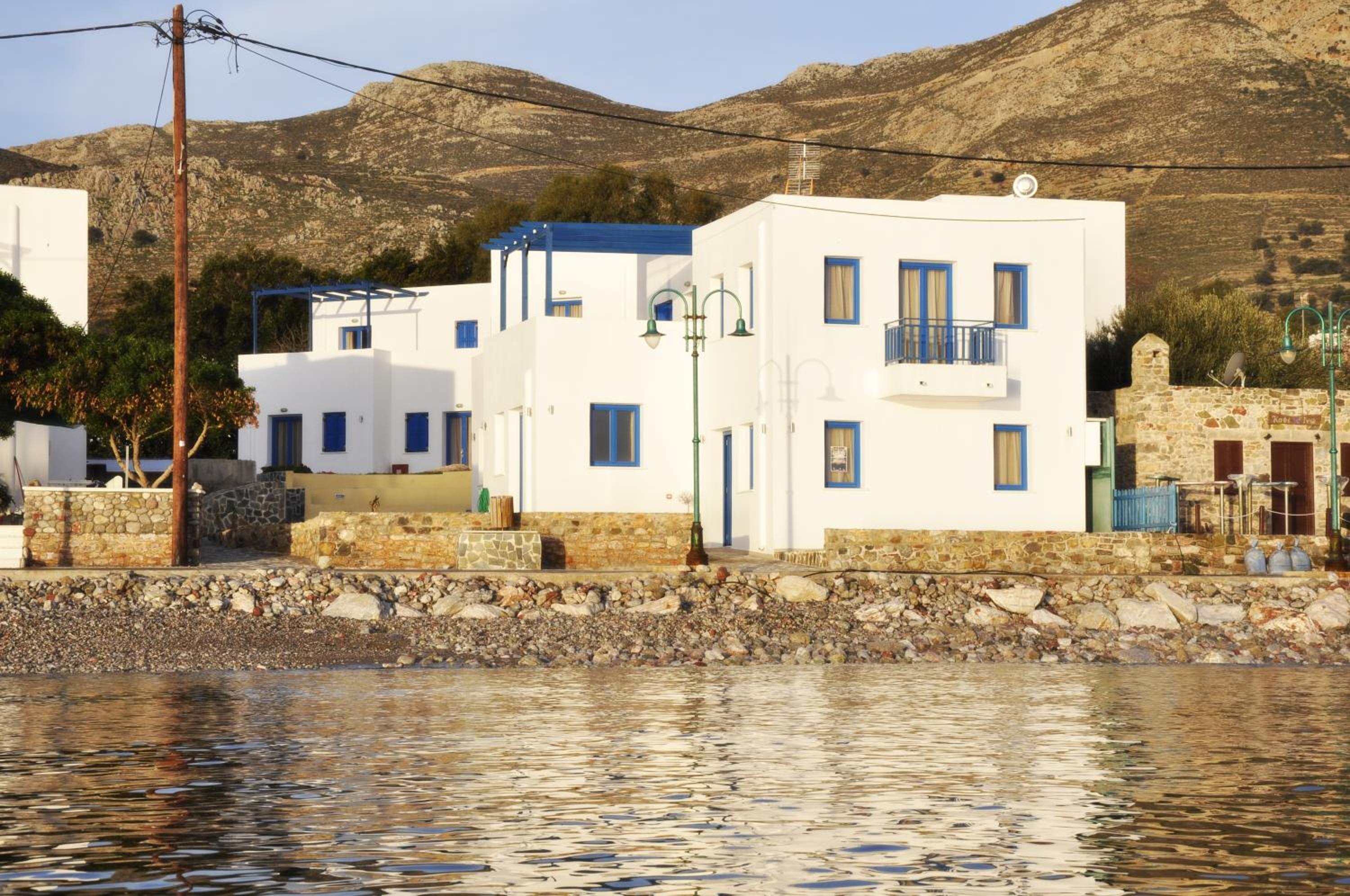 Elli Bay