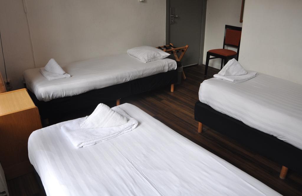 Hotel Amsterdam Inn by null